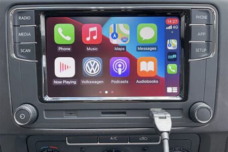 Apple CarPlay stereo installation